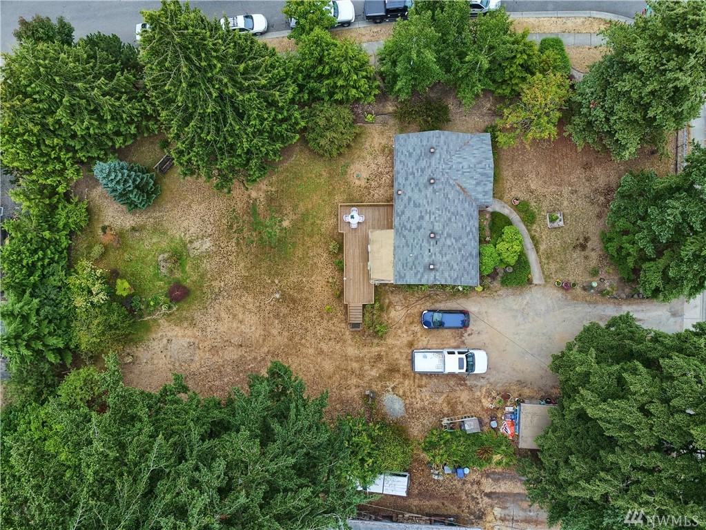 2822 100th St - Photo 1