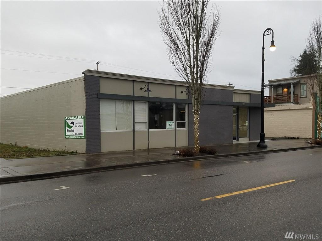 323 Davidson St - Photo 1