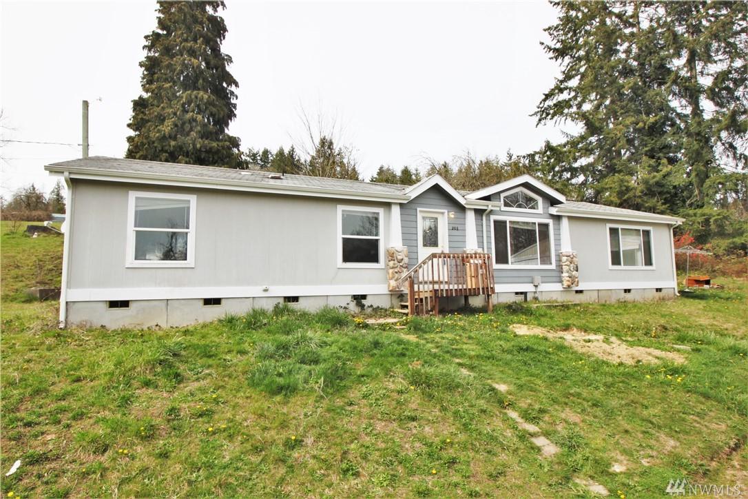 208 9th St - Photo 1