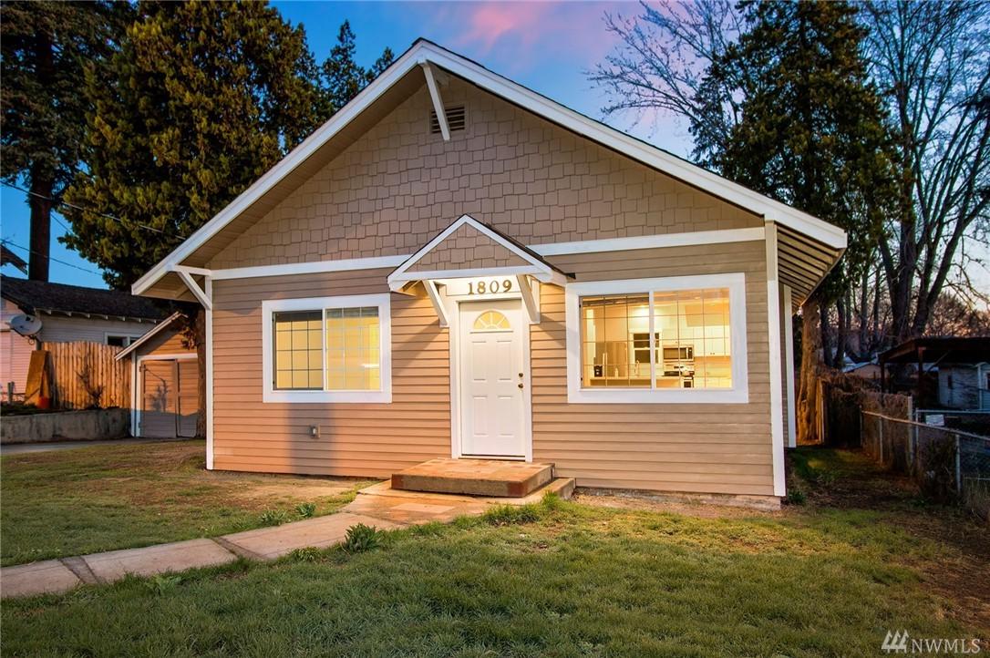 1809 Summitview Ave - Photo 1
