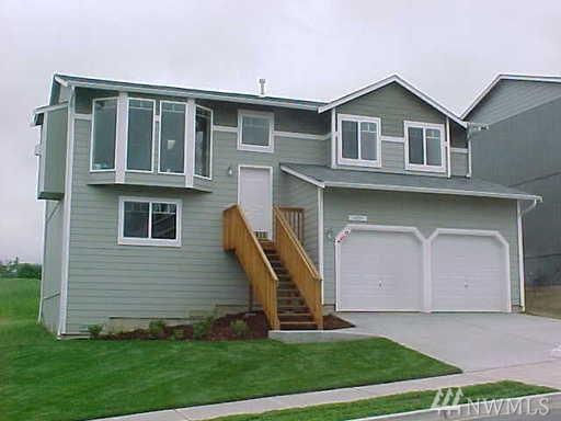 403 Hemming Wy - Photo 1