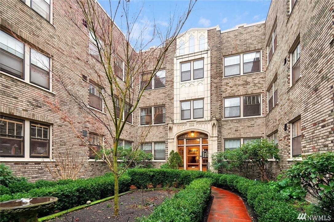 1605 Olive St - Photo 1