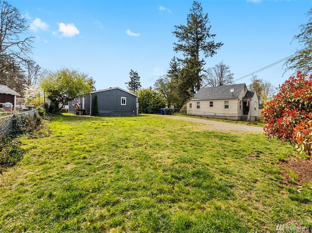 8804 Silcox Dr - Photo 1