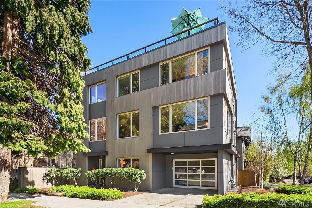 2100 Warren Ave - Photo 1