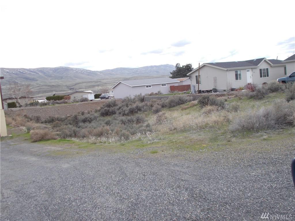 422 Edgewater Wy - Photo 1