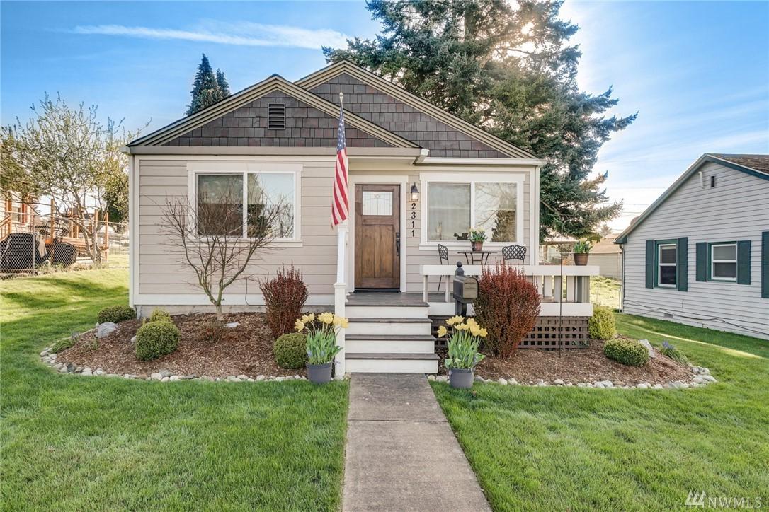 2311 Highland Ave - Photo 1
