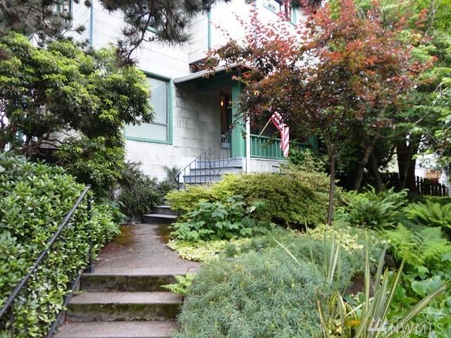 2102 44th St - Photo 1