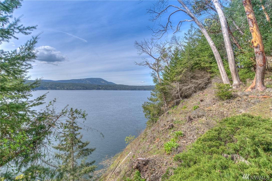 2 Shore Dr - Photo 1