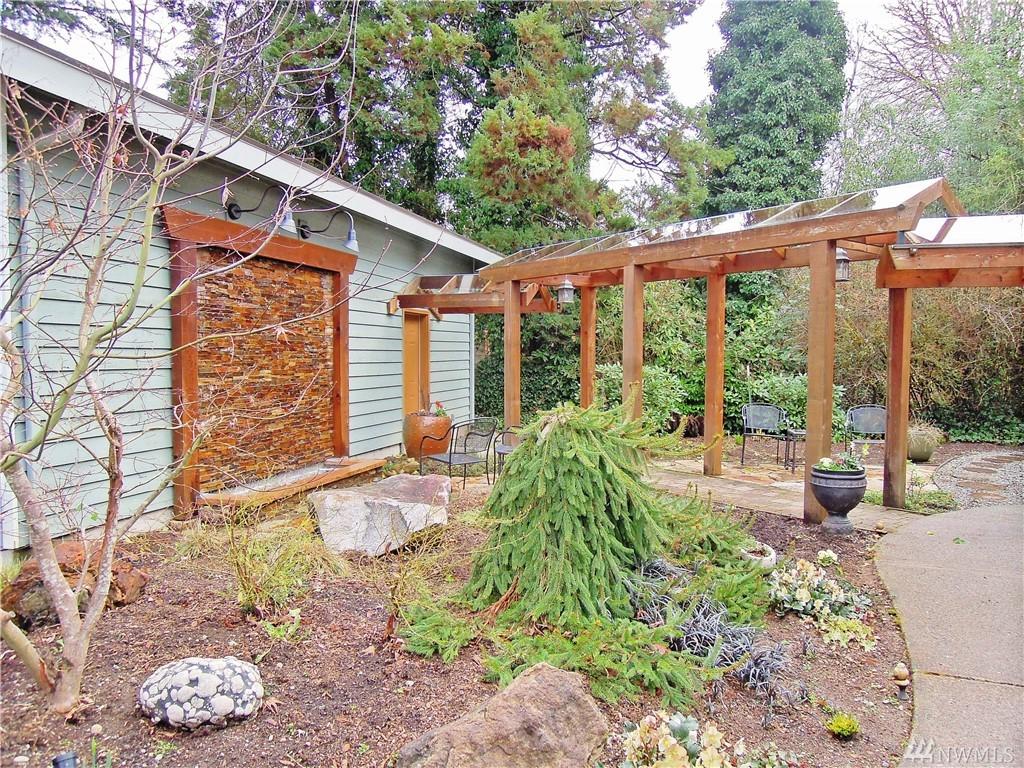 35 Front St - Photo 1