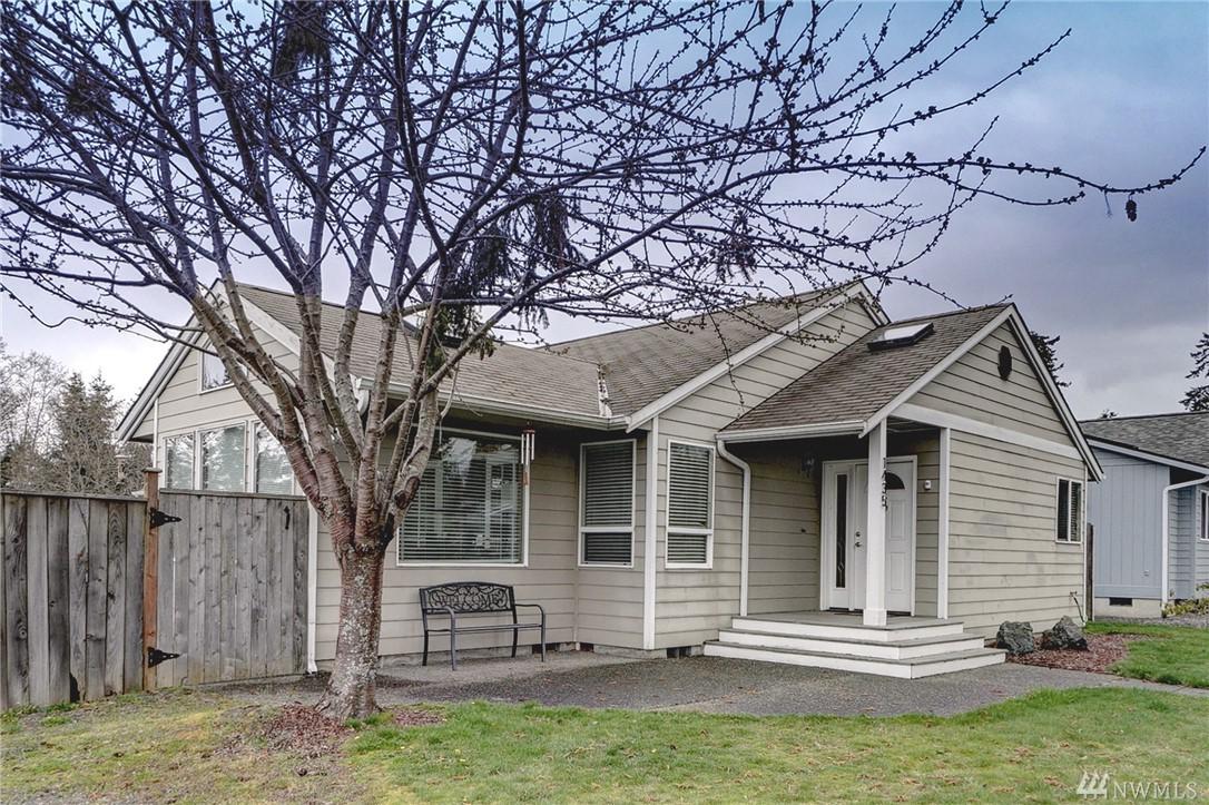 1435 10th St - Photo 1