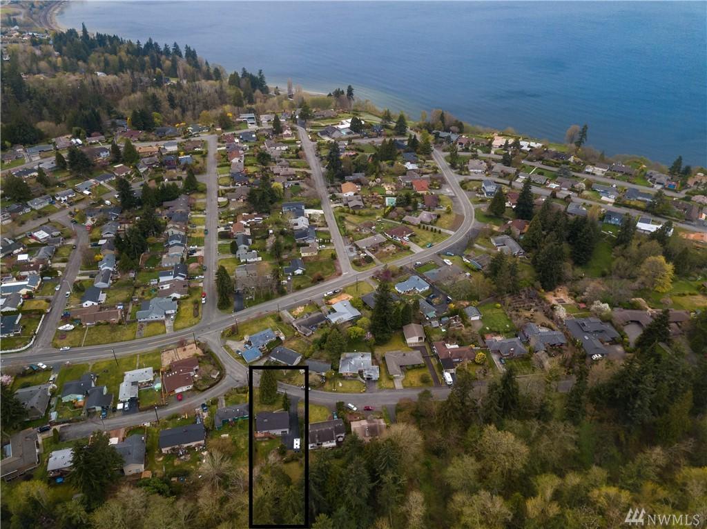 713 Crown Dr - Photo 1