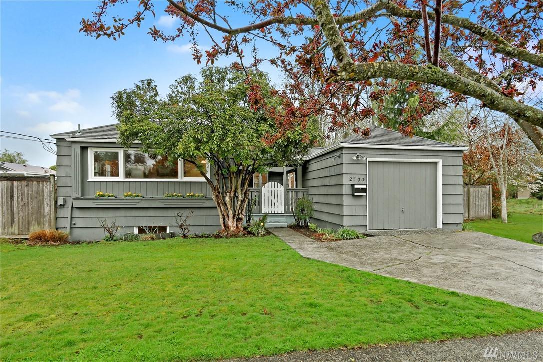 2703 Dawson St - Photo 1