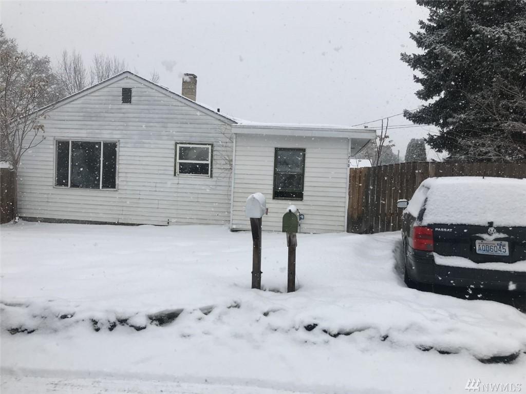 1210 Sheppard St - Photo 1