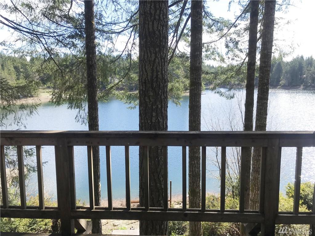142 Lakeshore Dr - Photo 1