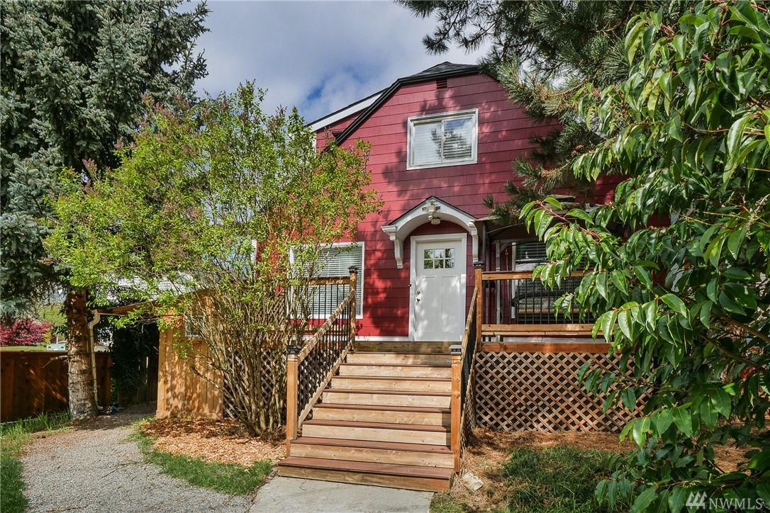4316 Hudson St - Photo 1