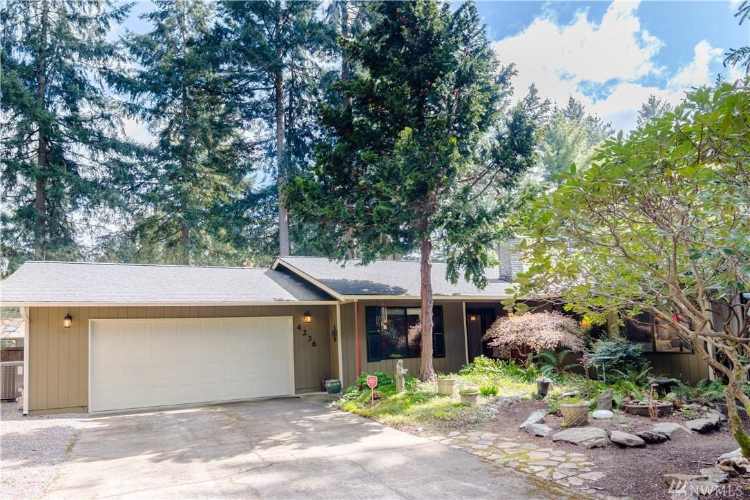 4236 Highline Dr - Photo 1