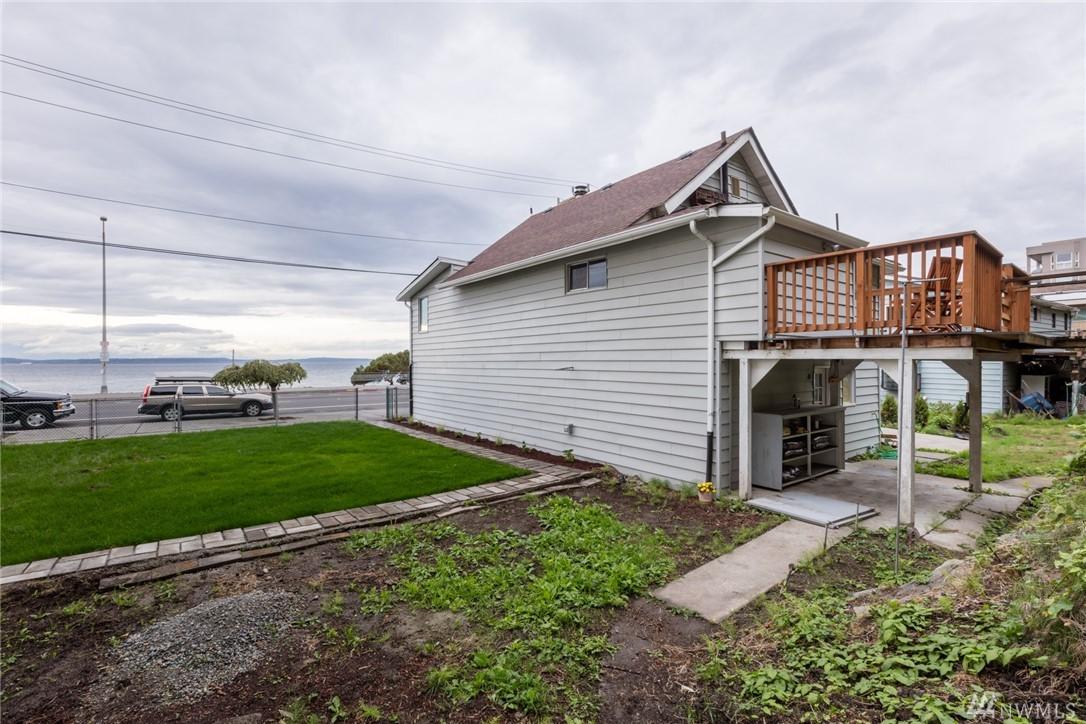 1330 Alki Ave - Photo 1