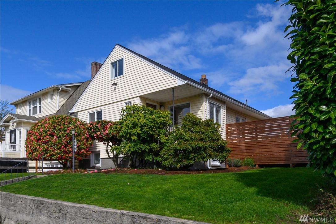 5006 42nd Ave - Photo 1