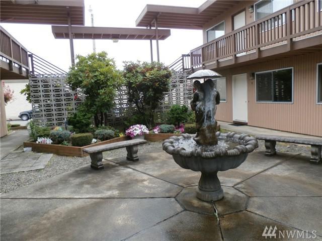 624 Cedar St - Photo 1