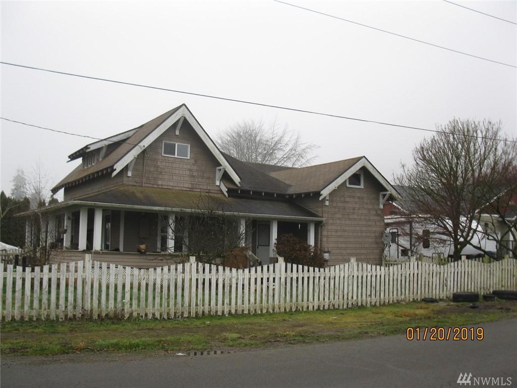 302 Pine St - Photo 1