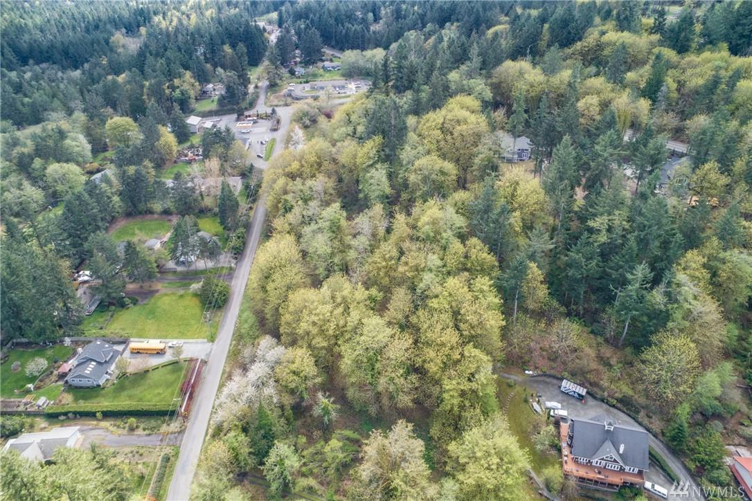562 6th Ave - Photo 1