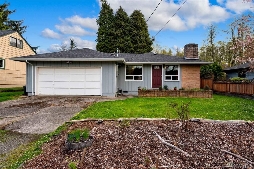 1631 Miller Ave - Photo 1