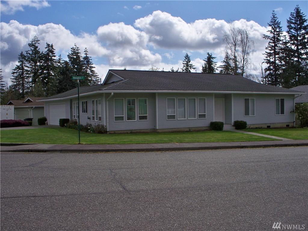 3045 Crestline Dr - Photo 1