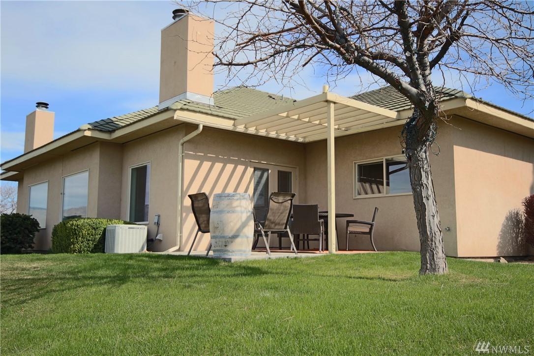 610 Desert Canyon Pkwy - Photo 1