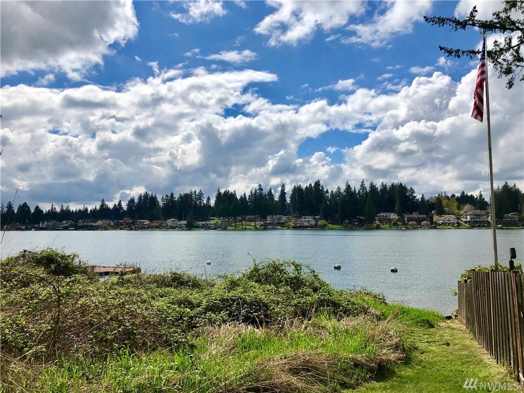 4815 Island Dr - Photo 1