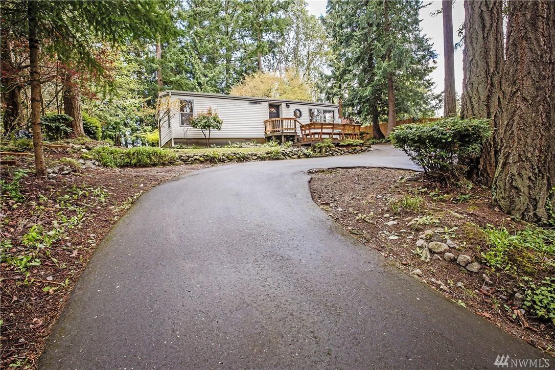 1524 Bertha Ave - Photo 1