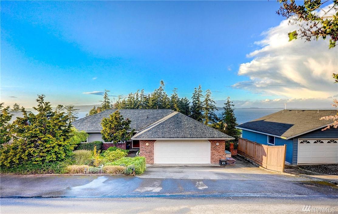 852 Gladstone Dr - Photo 1