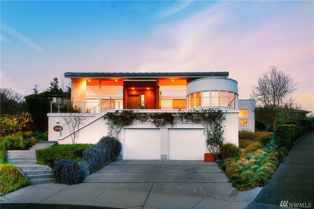 5010 Kingsway - Photo 1