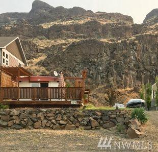 1104-SW Section Place - Photo 1
