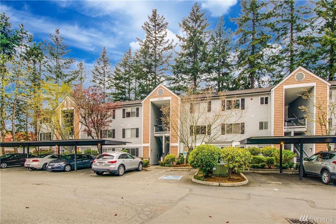 1007 156th Ave - Photo 1