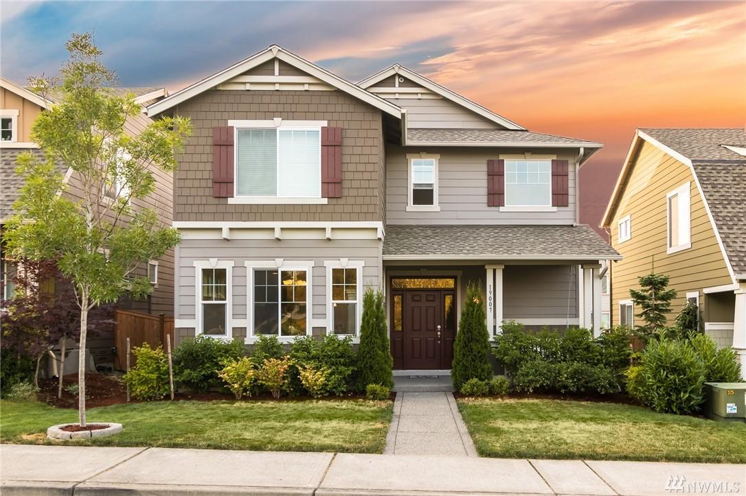 19007 Village Parkway - Photo 1