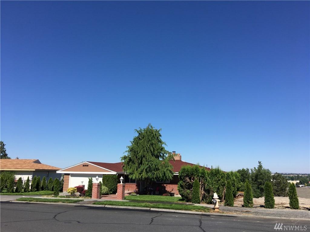 926 Juniper Dr - Photo 1