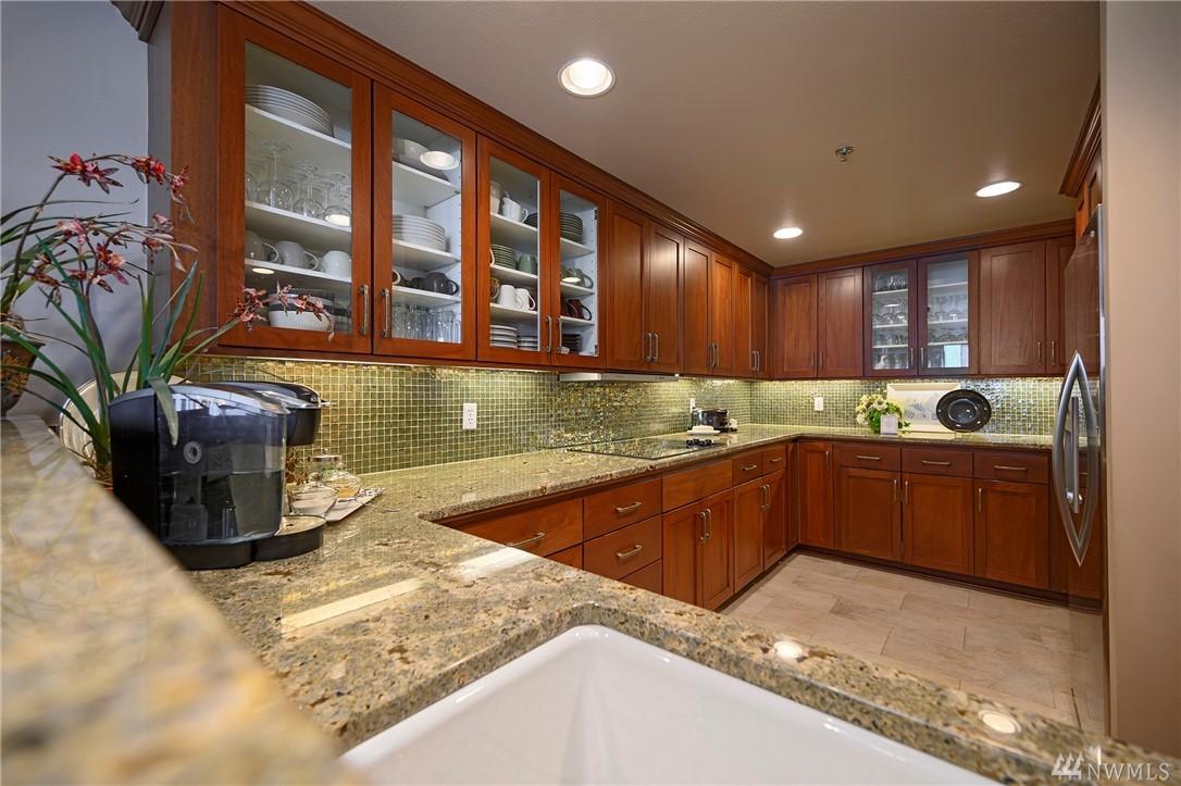 177 107th Ave - Photo 1