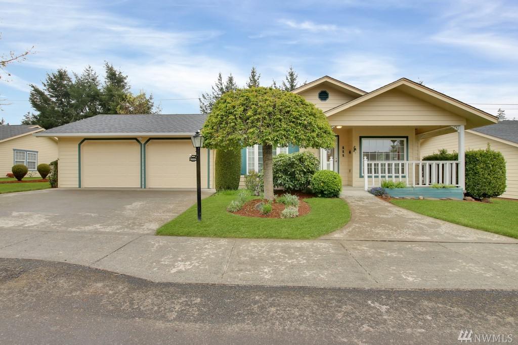 111 Robert Frost Dr - Photo 1