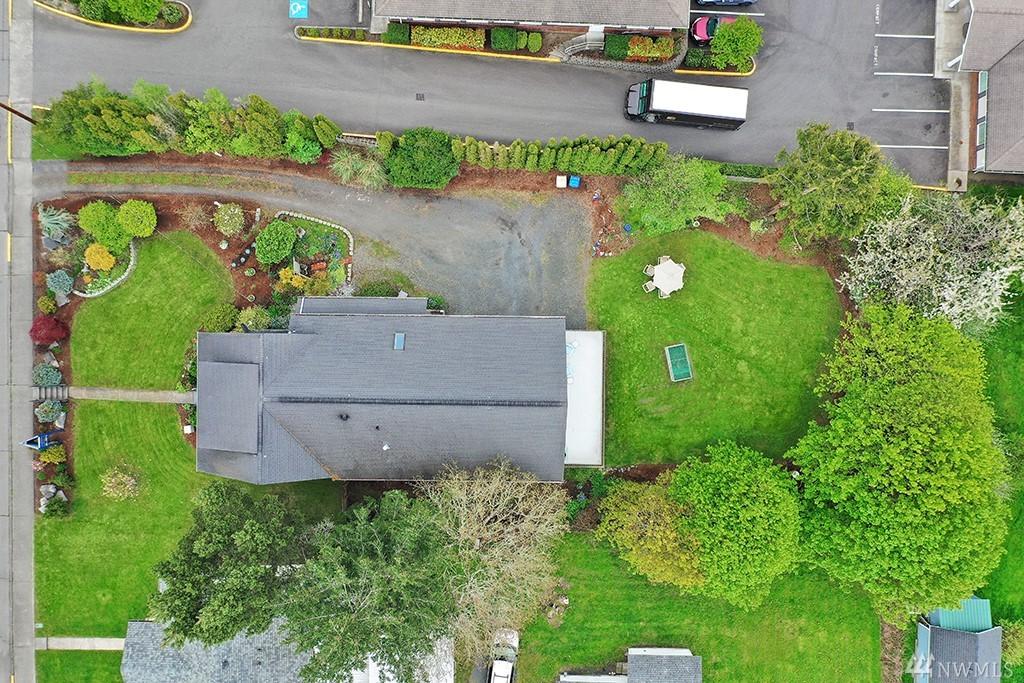 1637 Market Blvd - Photo 1