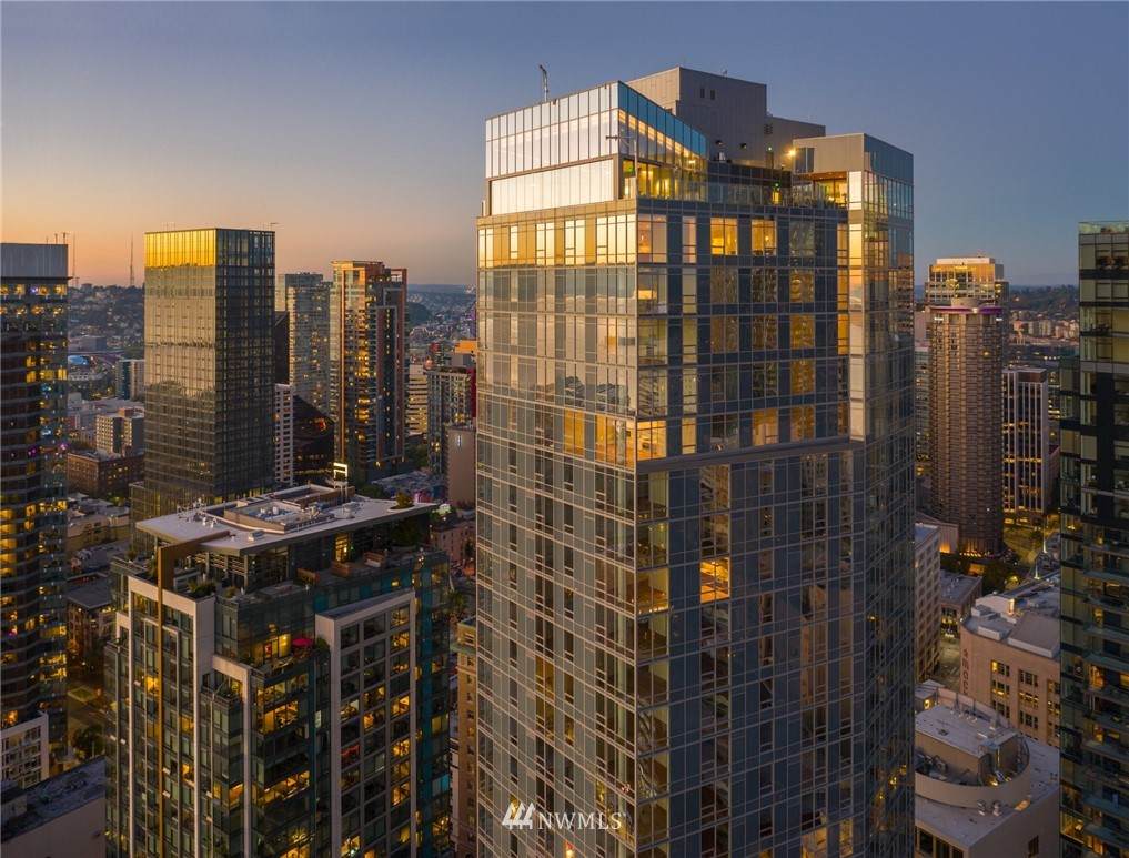 121 Stewart Street - Photo 1