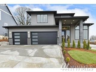 137 13th Wy - Photo 1