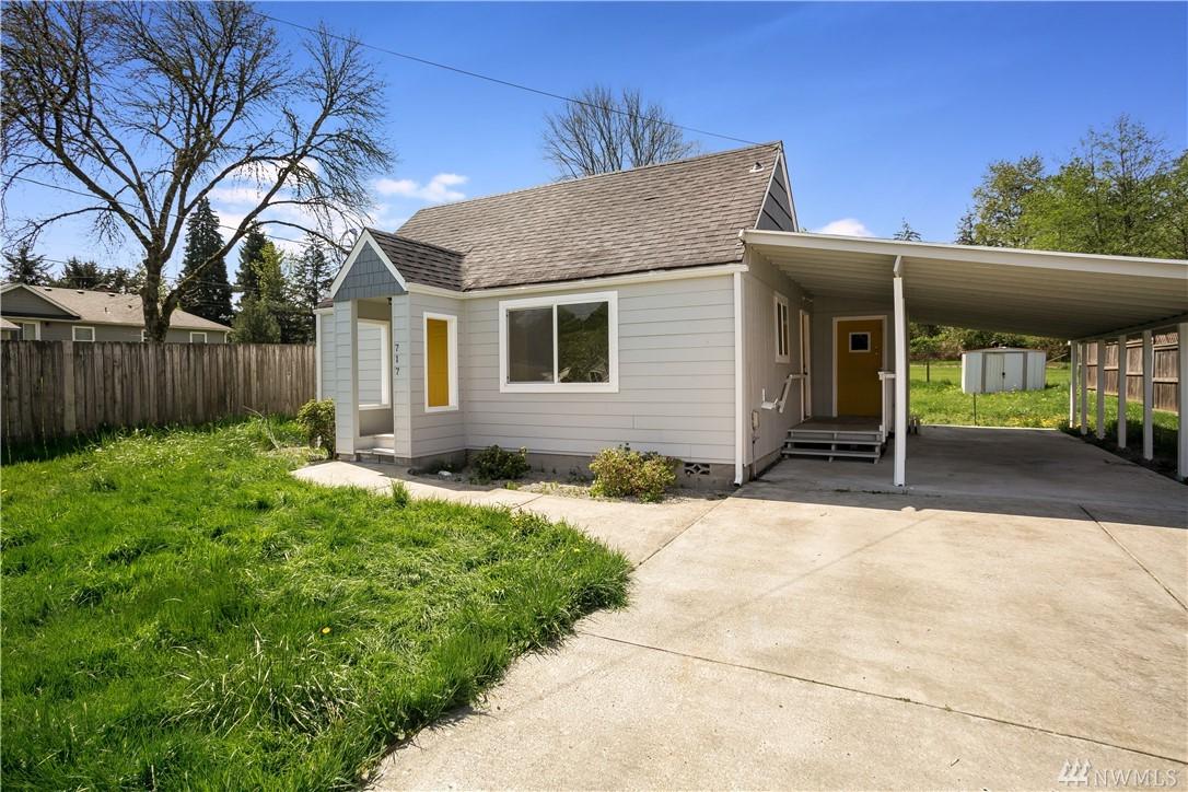 717 Nevada Dr - Photo 1