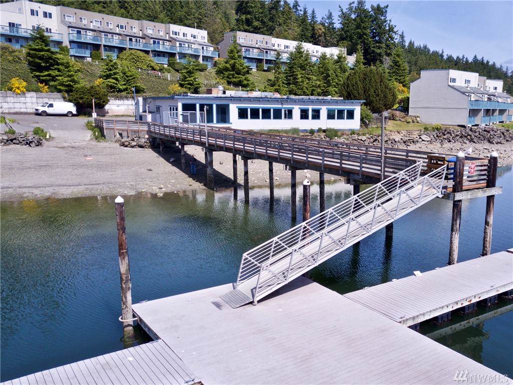 252 Orcas Dr - Photo 1