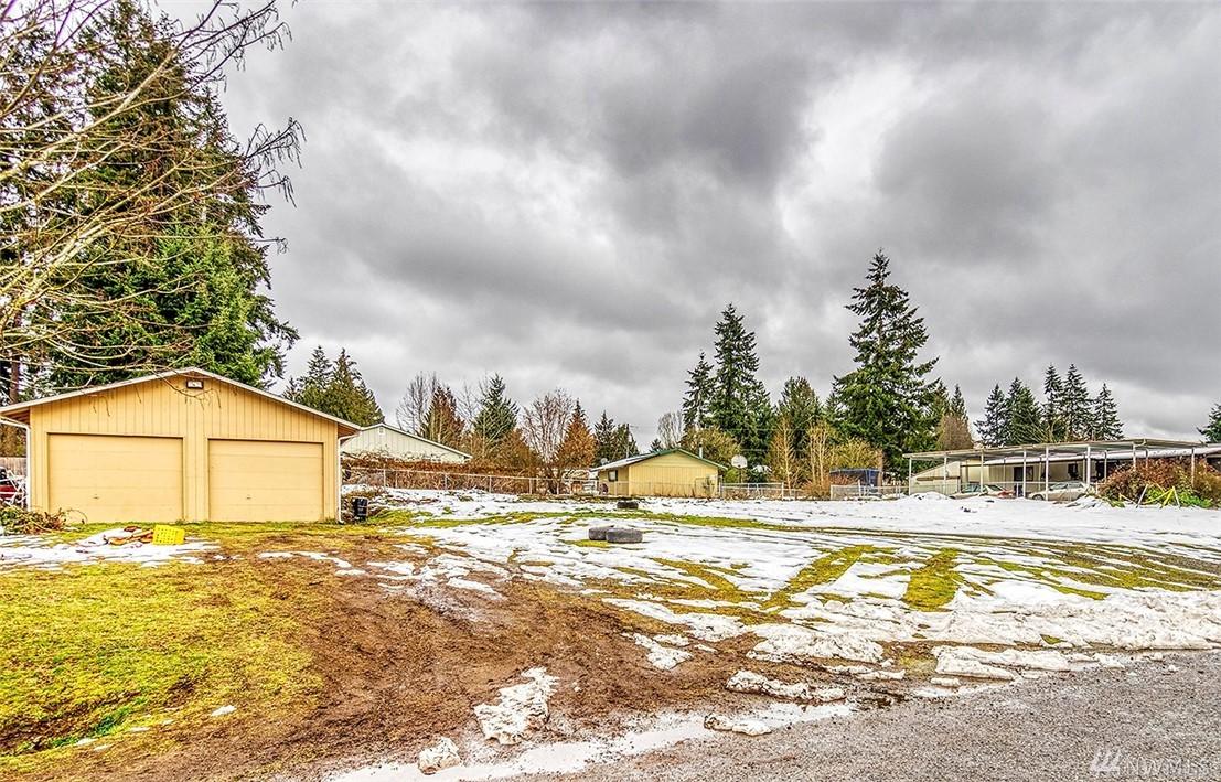 15813 85th Ave - Photo 1