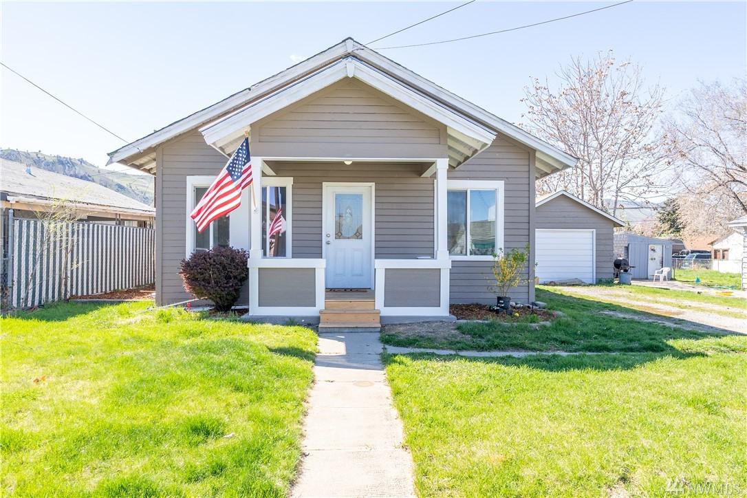716 Okanogan Ave - Photo 1