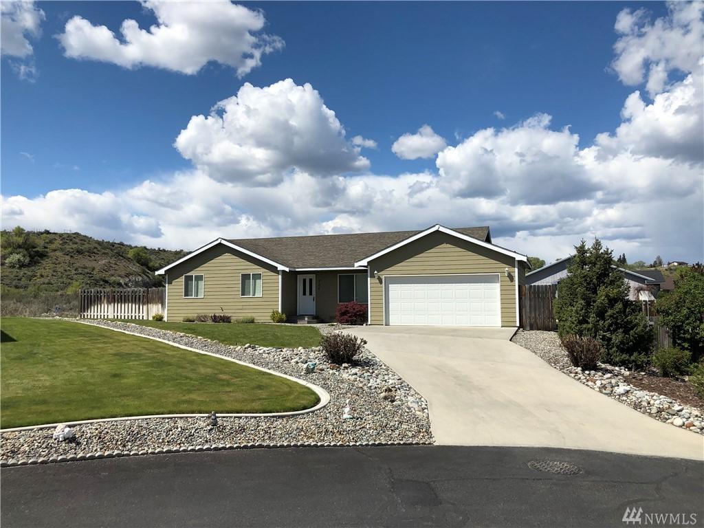 705 Briar Lane - Photo 1
