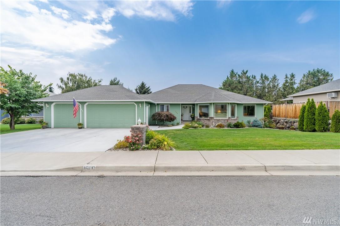 1600 Hannah Wy - Photo 1