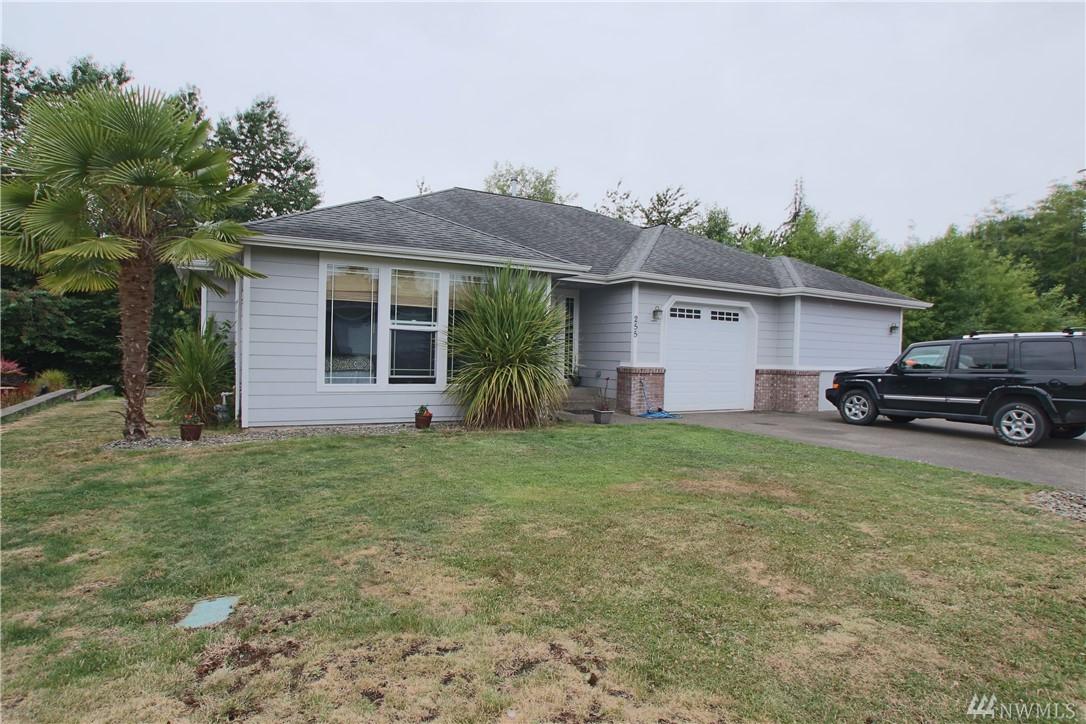 255 10th St - Photo 1