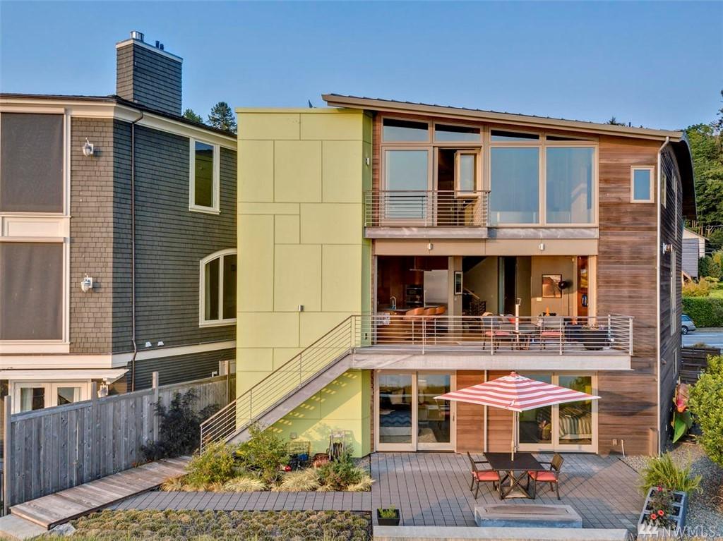5415 Beach Dr - Photo 1