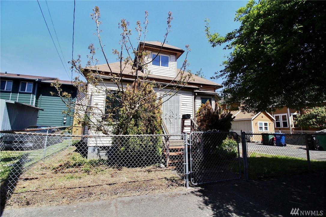 836 Southern St - Photo 1
